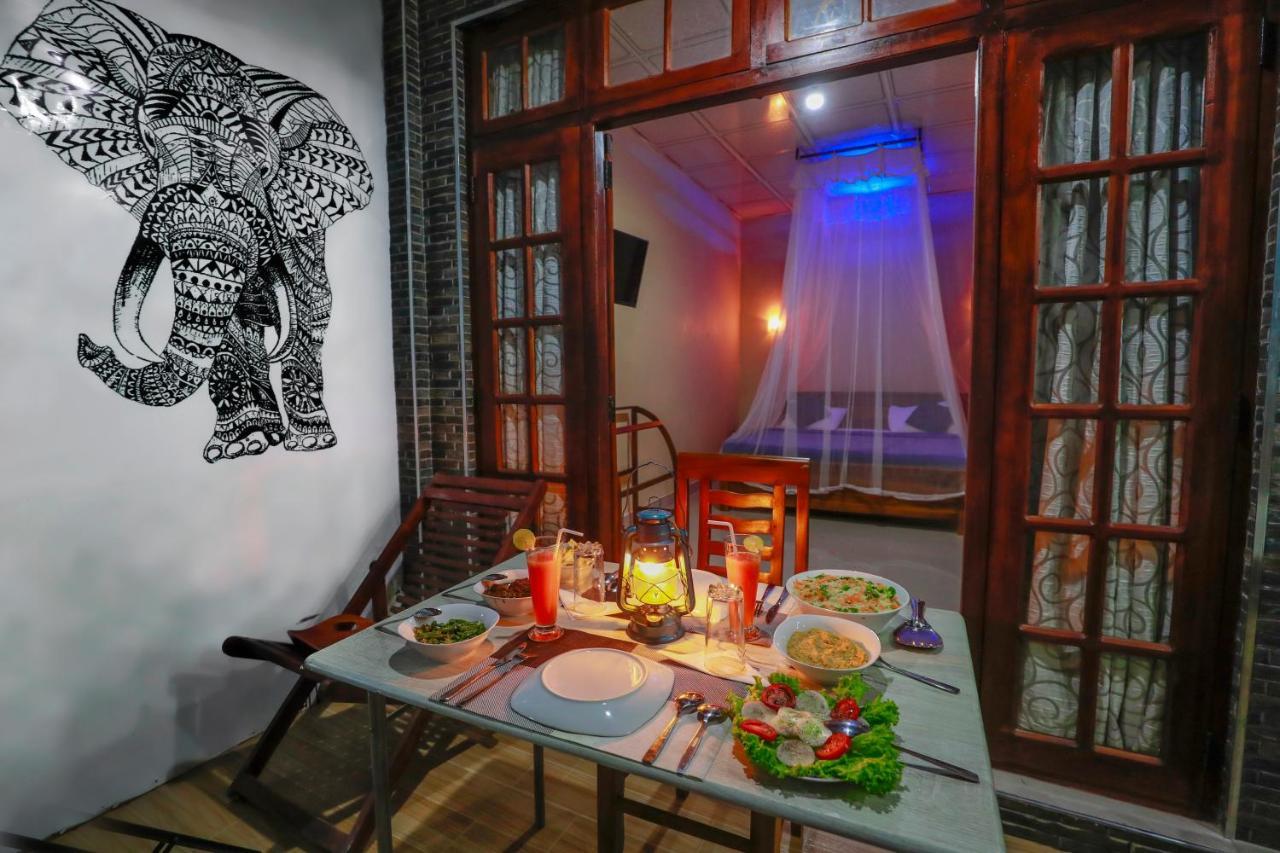 Zircon Ella Bed & Breakfast Ngoại thất bức ảnh