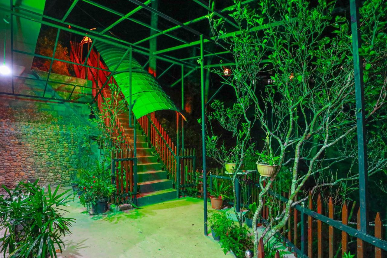 Zircon Ella Bed & Breakfast Ngoại thất bức ảnh